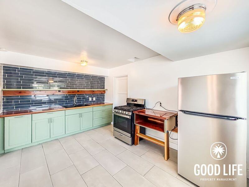 6074 Rock St - Photo 7 of 28