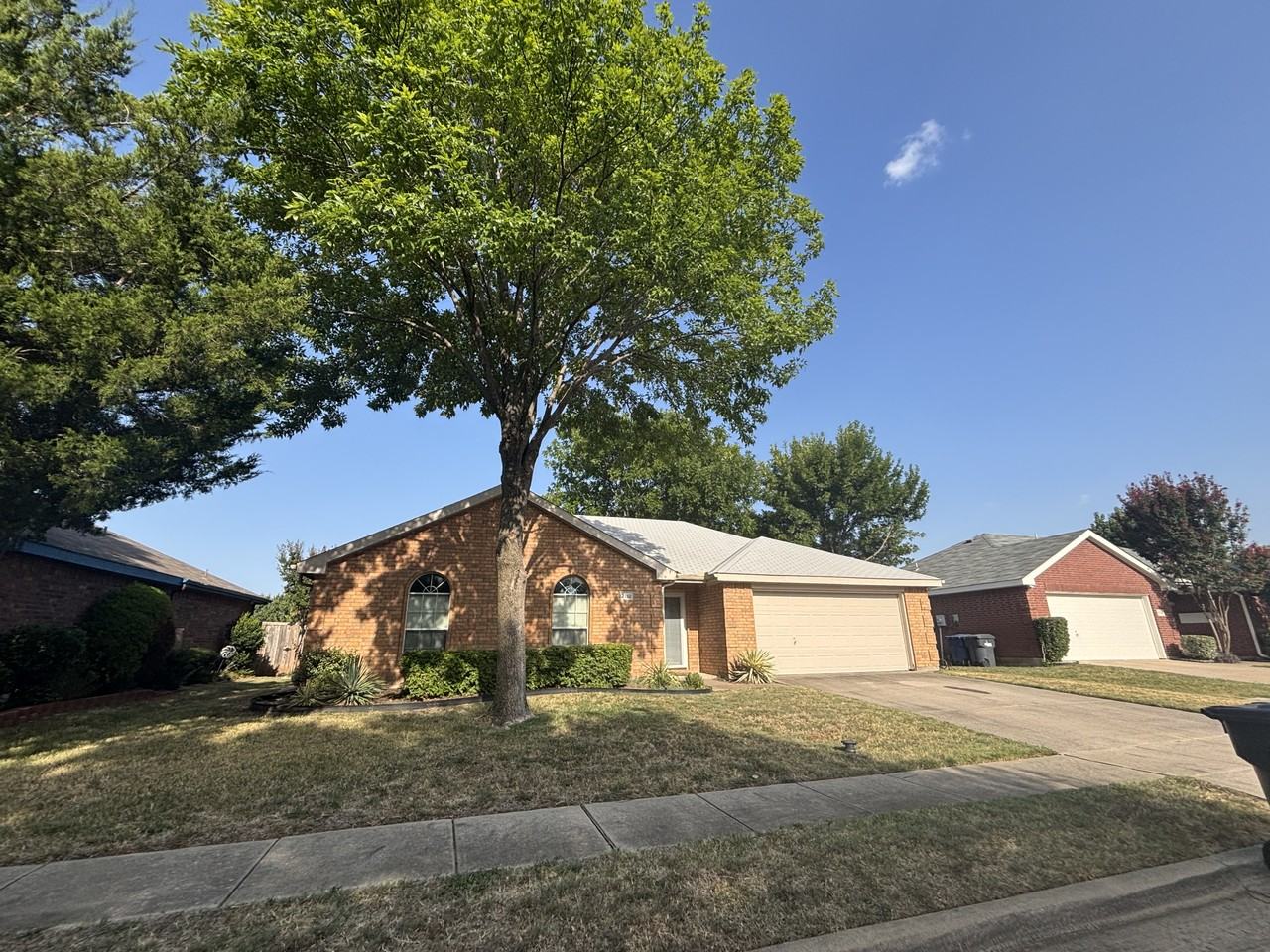 2712 Douglas Dr #NA - Photo 4 of 4