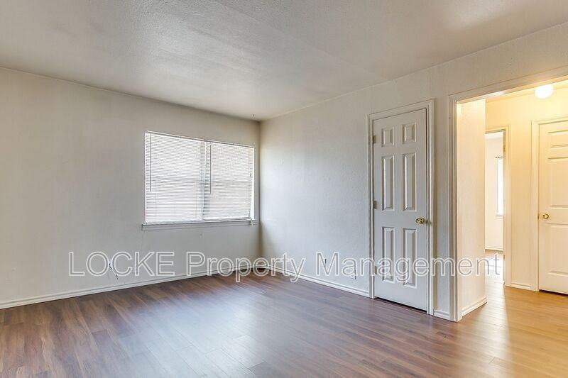 3421 S University Dr #D - Photo 3 of 12