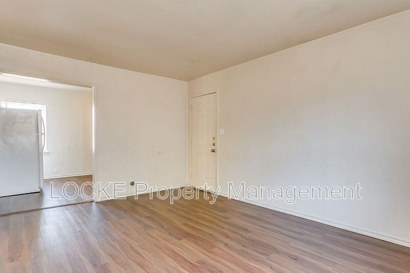 3421 S University Dr #D - Photo 4 of 12