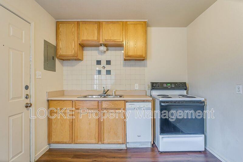 3421 S University Dr #D - Photo 7 of 12