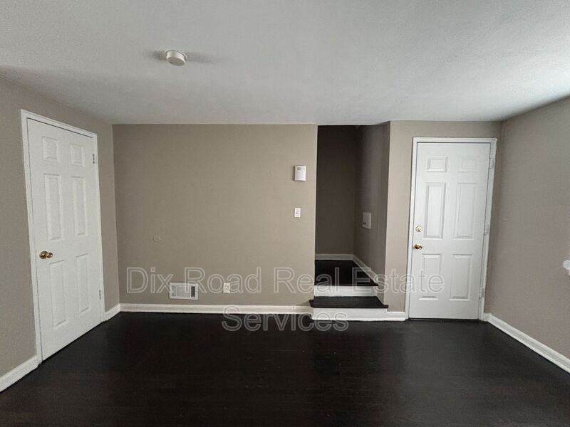 1519 S Smithville Rd #13 - Photo 5 of 22