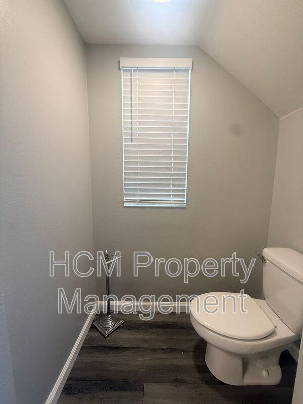 8043 E Loftwood Ln - Photo 6 of 43