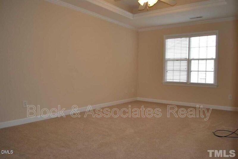 4305 Flintlock Ln - Photo 5 of 8
