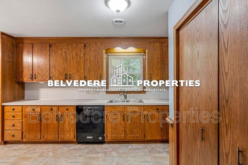 3931 Manila Rd - Photo 5 of 25