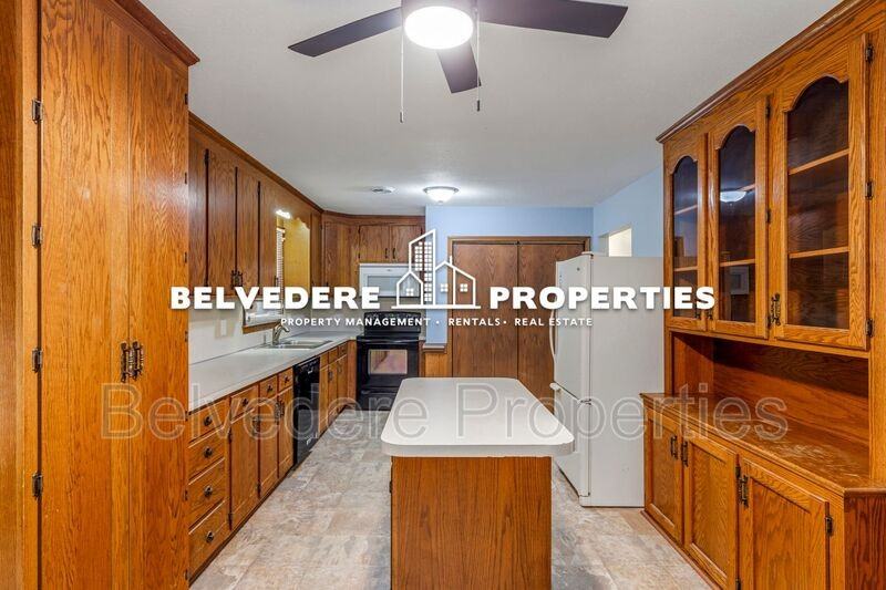 3931 Manila Rd - Photo 6 of 25