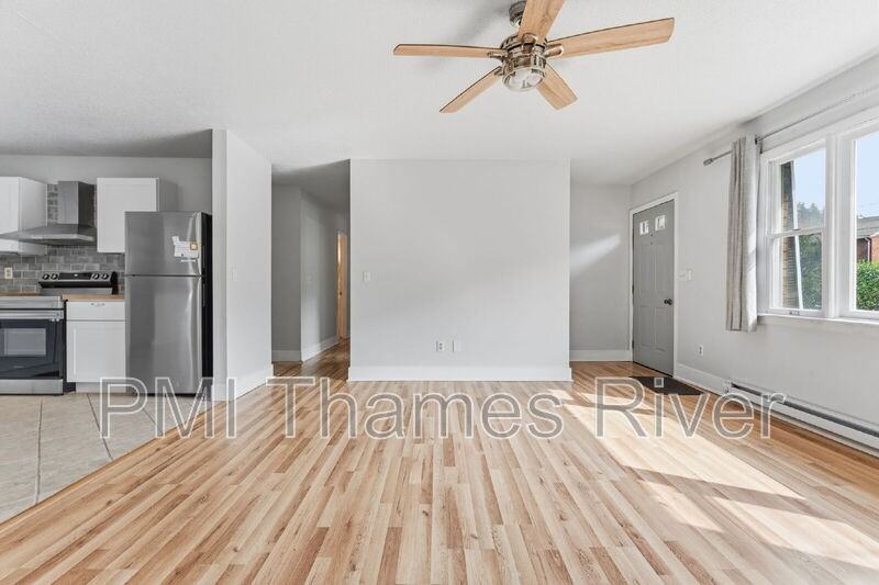 33 Lodus Ct - Photo 3 of 28