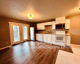 4215 N Vassault St #BADU - Photo 1 of 1