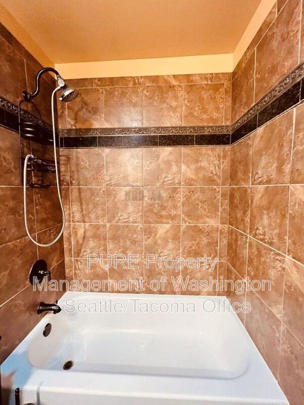 4215 N Vassault St #BADU - Photo 7 of 13