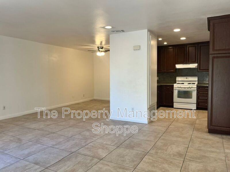 2758 Bolker Dr - Photo 3 of 16