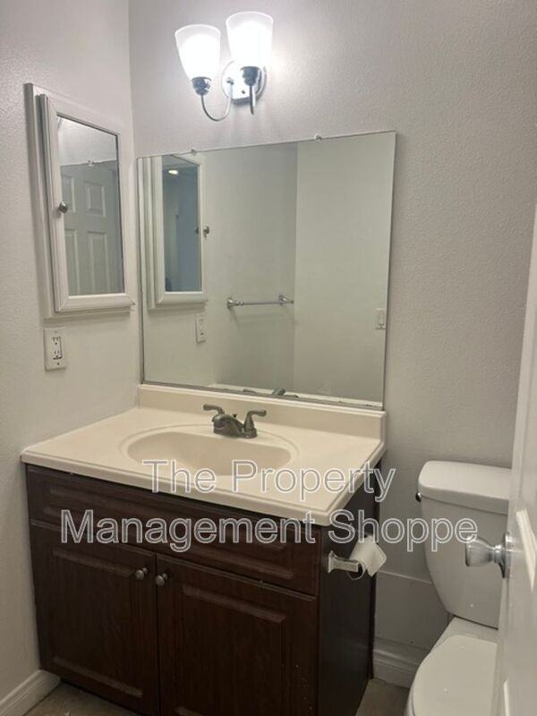 2758 Bolker Dr - Photo 7 of 16