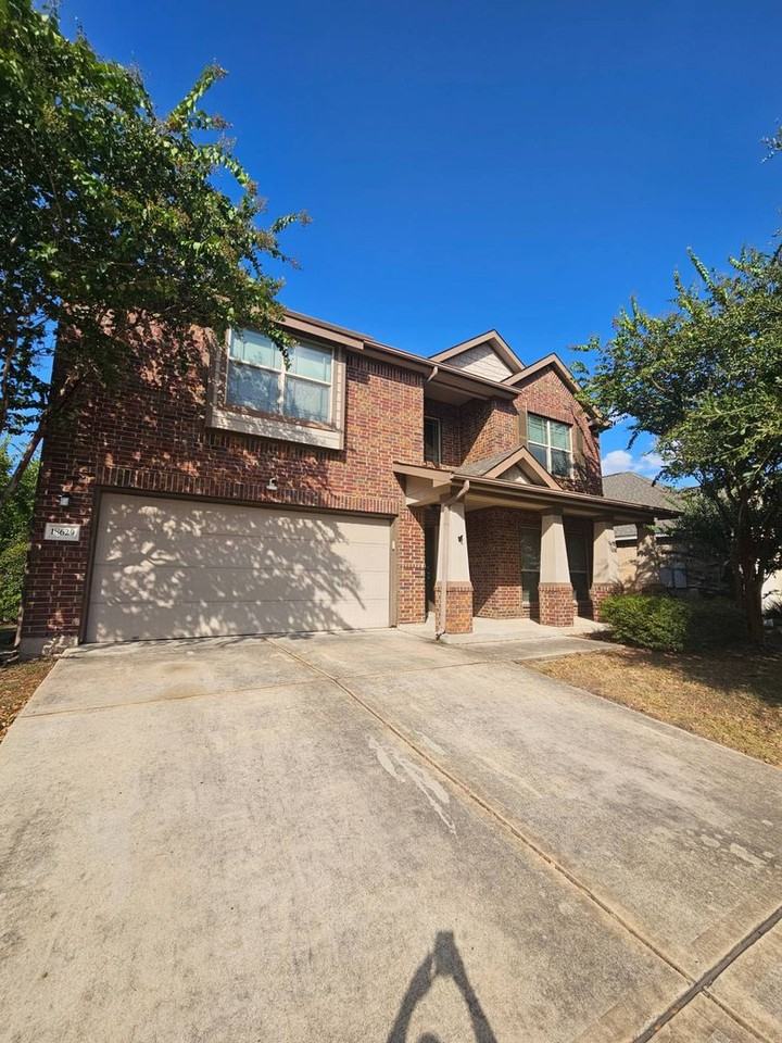 18629 Falcon Pointe Blvd - Photo 6 of 15