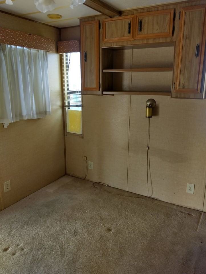 1334 W Hatcher Rd - Photo 4 of 16