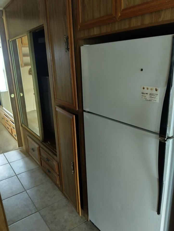 1334 W Hatcher Rd - Photo 5 of 16
