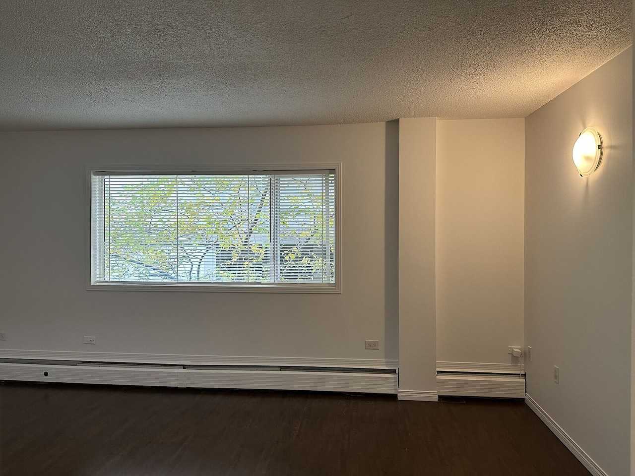 612 14 Ave Sw - Photo 6 of 15
