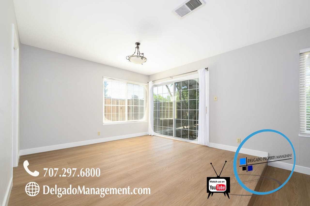 312 Durham Ct - Photo 6 of 34