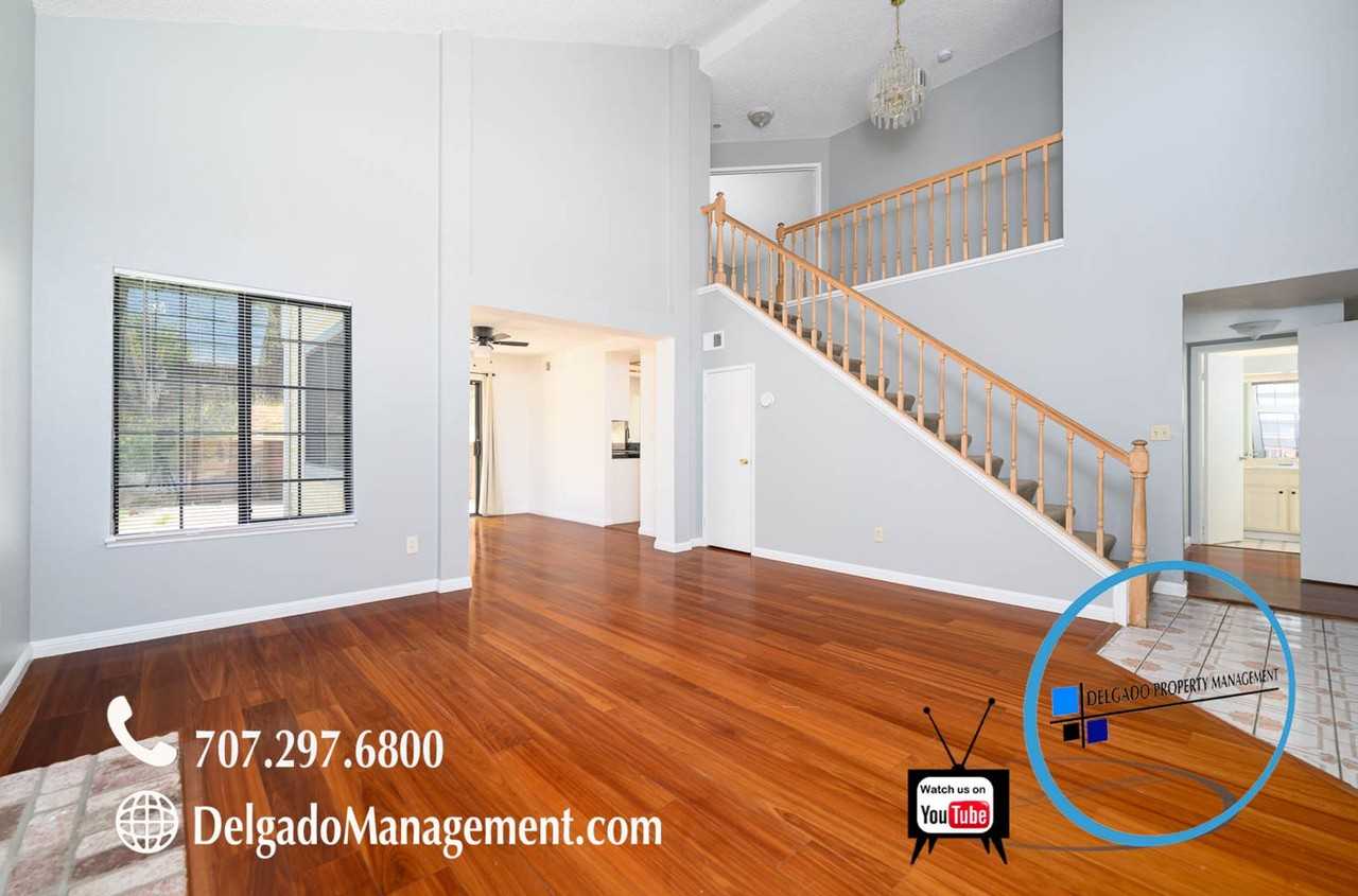 337 Seahorse Dr - Photo 3 of 29