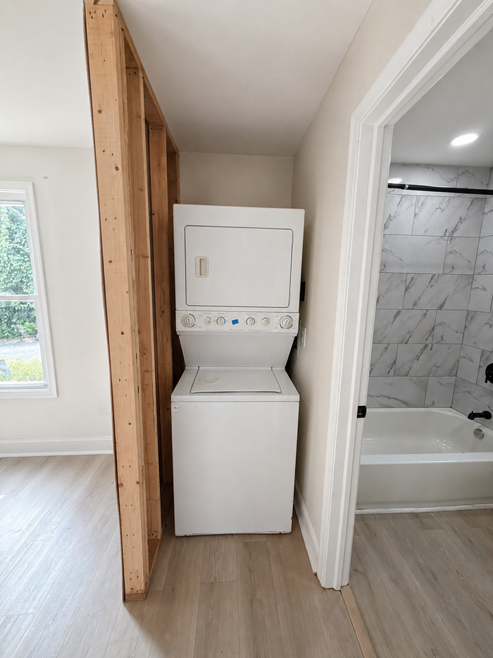 7612 Hackett Ave - Photo 5 of 13