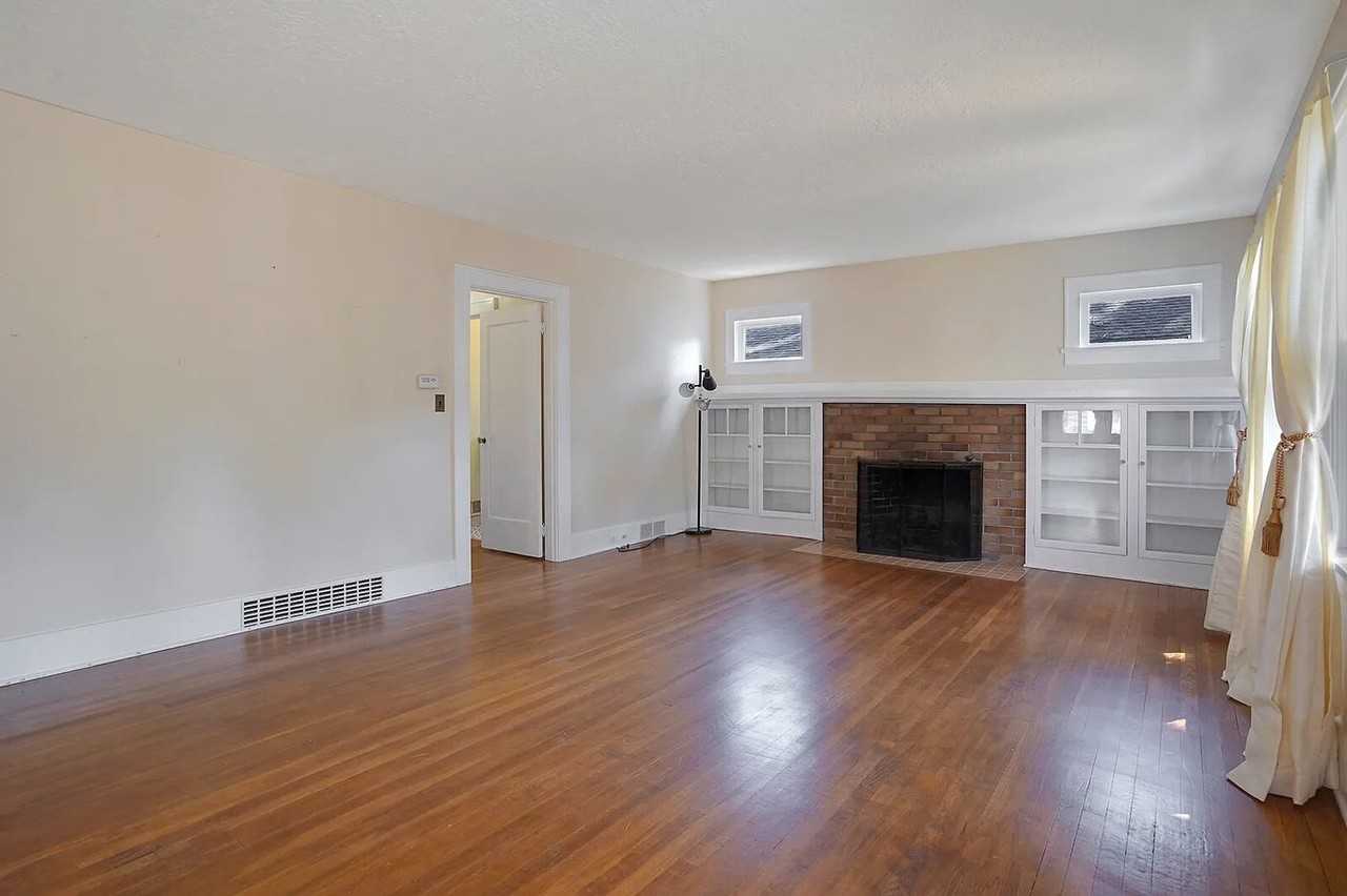 1760 Winter St Se - Photo 3 of 23