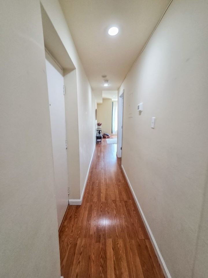 207 R St Nw #4 - Photo 5 of 22