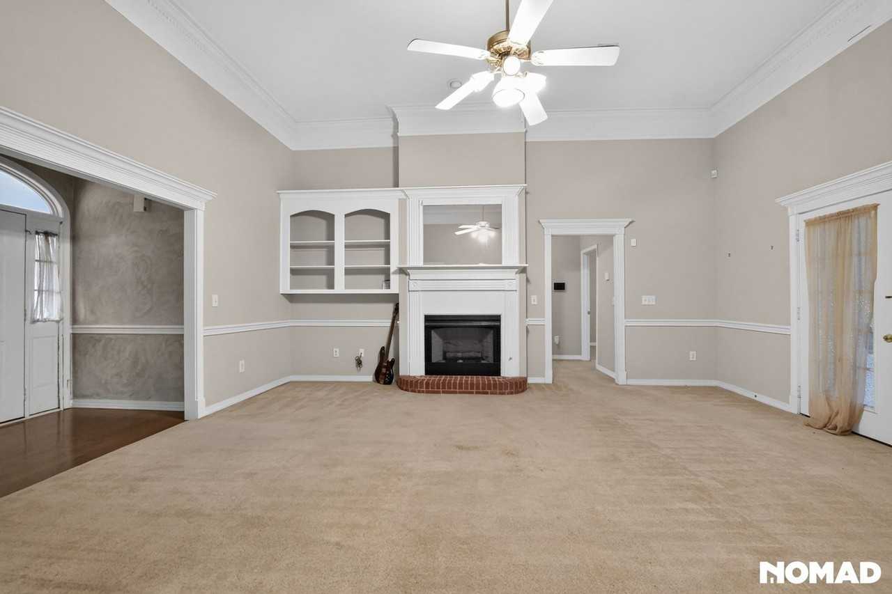 312 Wildwood Blvd - Photo 5 of 36
