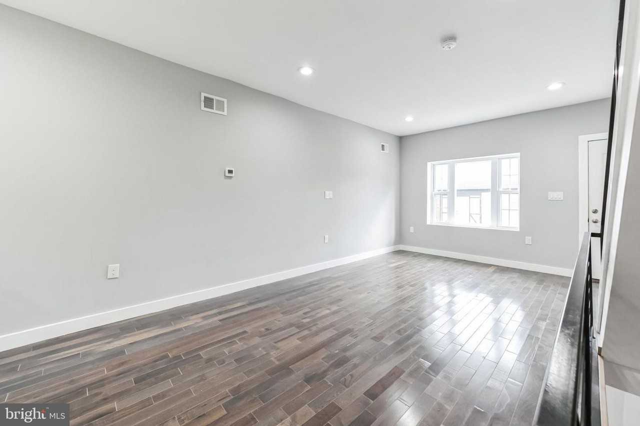 3414 Salmon St - Photo 5 of 25