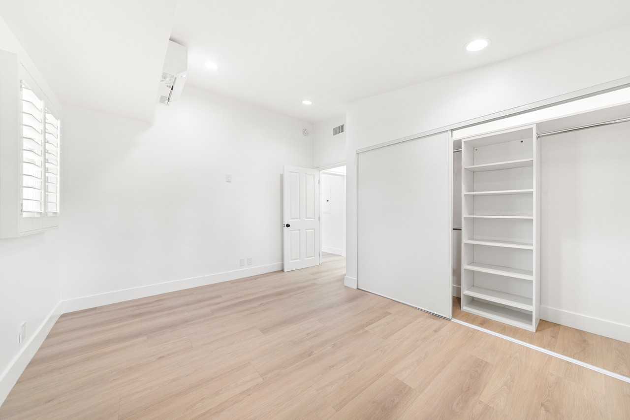 5227 Beckford Ave #NA - Photo 5 of 13