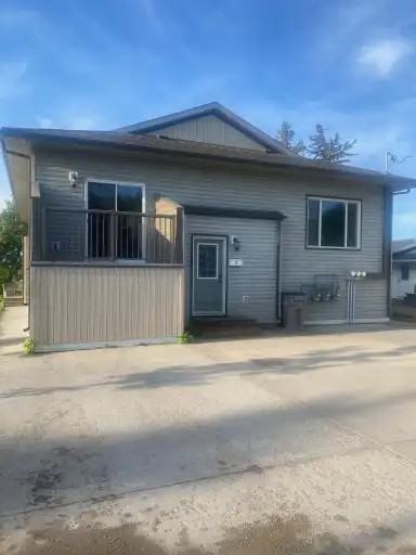 9502 102 Ave #C