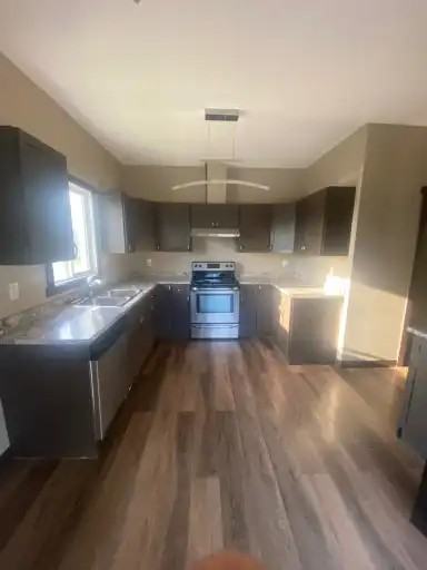 9502 102 Ave #C - Photo 4 of 16