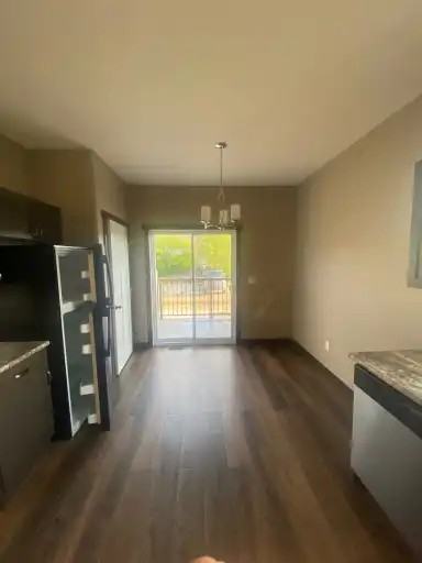 9502 102 Ave #C - Photo 5 of 16