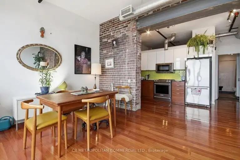 363 Sorauren Ave #405 - Photo 7 of 14