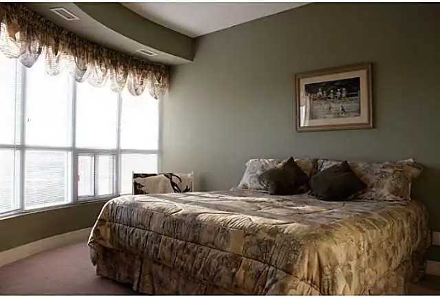 2 Toronto St #1204 - Photo 2 of 7