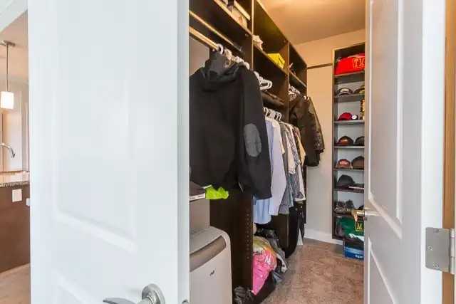 11882 226 St #304 - Photo 6 of 8