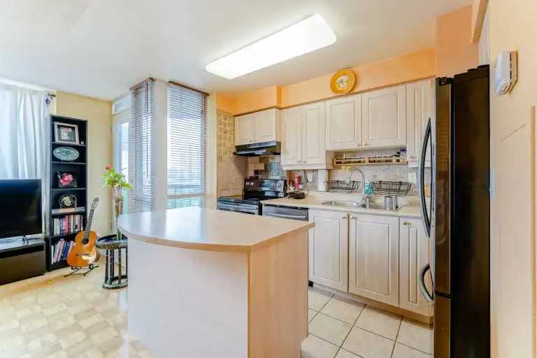 745 New Westminster Dr #507 - Photo 5 of 10