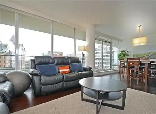 708 Burdett Ave #606