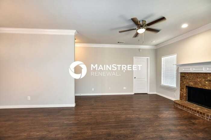 402 Tara Ln - Photo 4 of 16