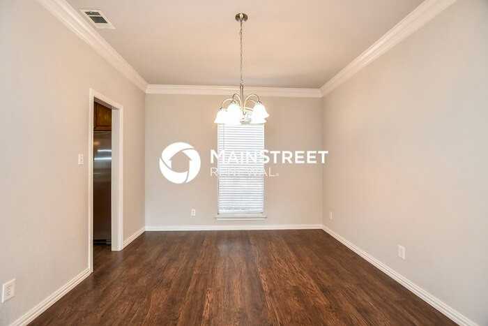 402 Tara Ln - Photo 5 of 16