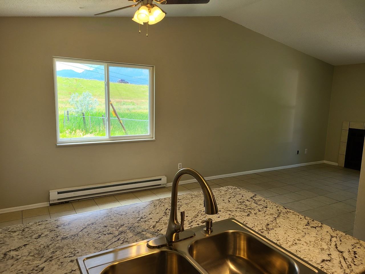4480 Loomis Ave #B - Photo 6 of 17