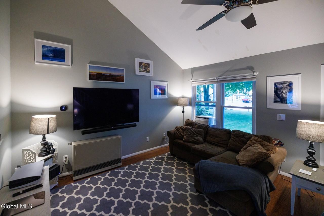 178 Arrow Wood Pl - Photo 5 of 13