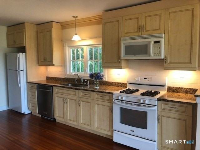 53 Linden Ave - Photo 3 of 12
