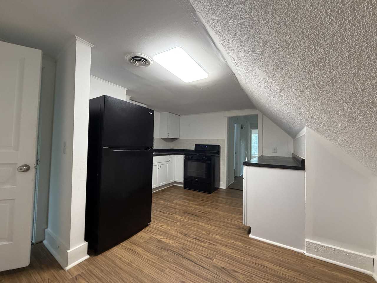 1221 Wells Pl #2 - Photo 2 of 8
