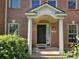 featured image of 3376 Endsleigh Ln