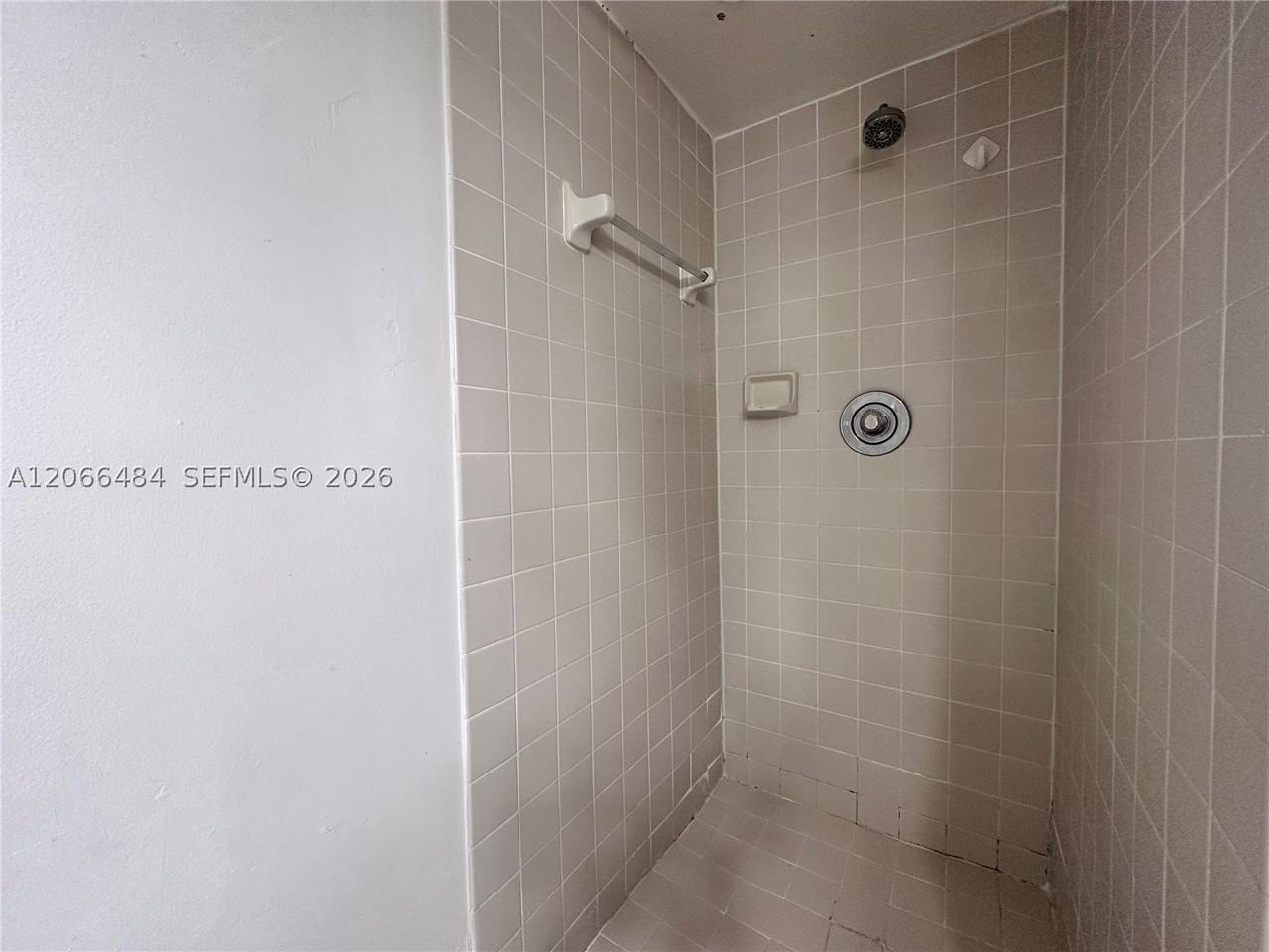 2740 W 63rd Pl #13-25 - Photo 7 of 12