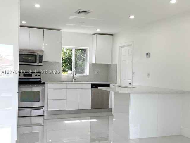 15900 Sw 102nd Ave #0 - Photo 3 of 11