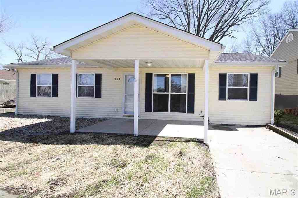 204 Saint Thomas Dr - Photo 2 of 19