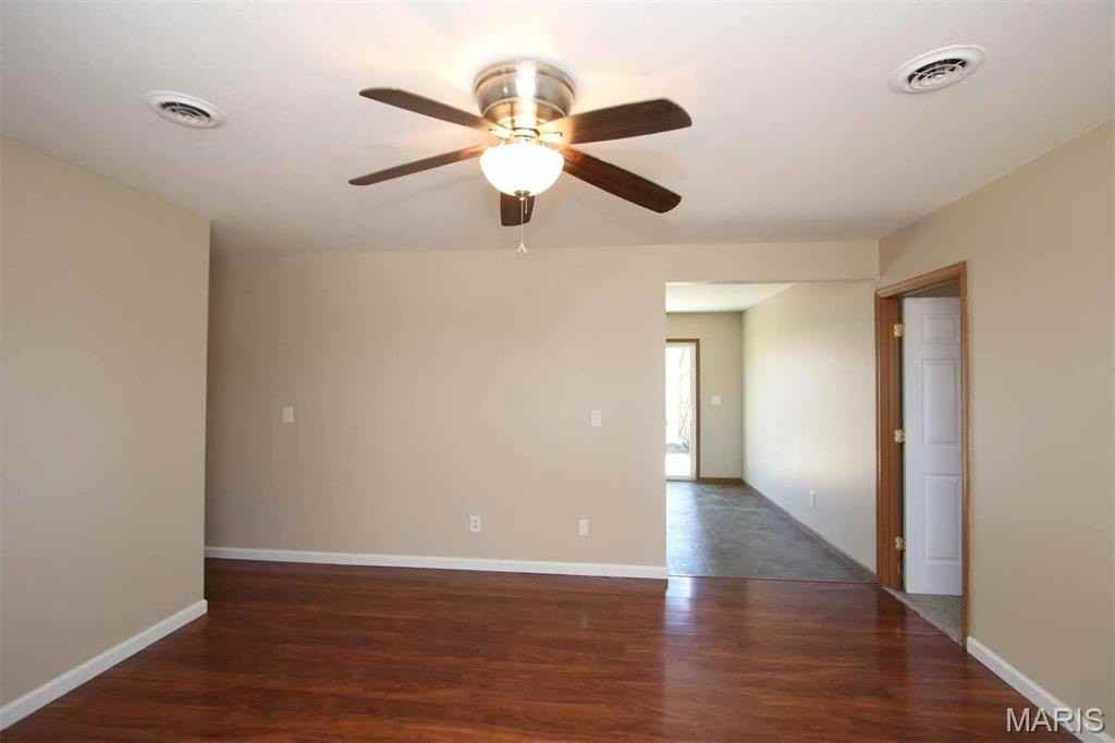 204 Saint Thomas Dr - Photo 7 of 19