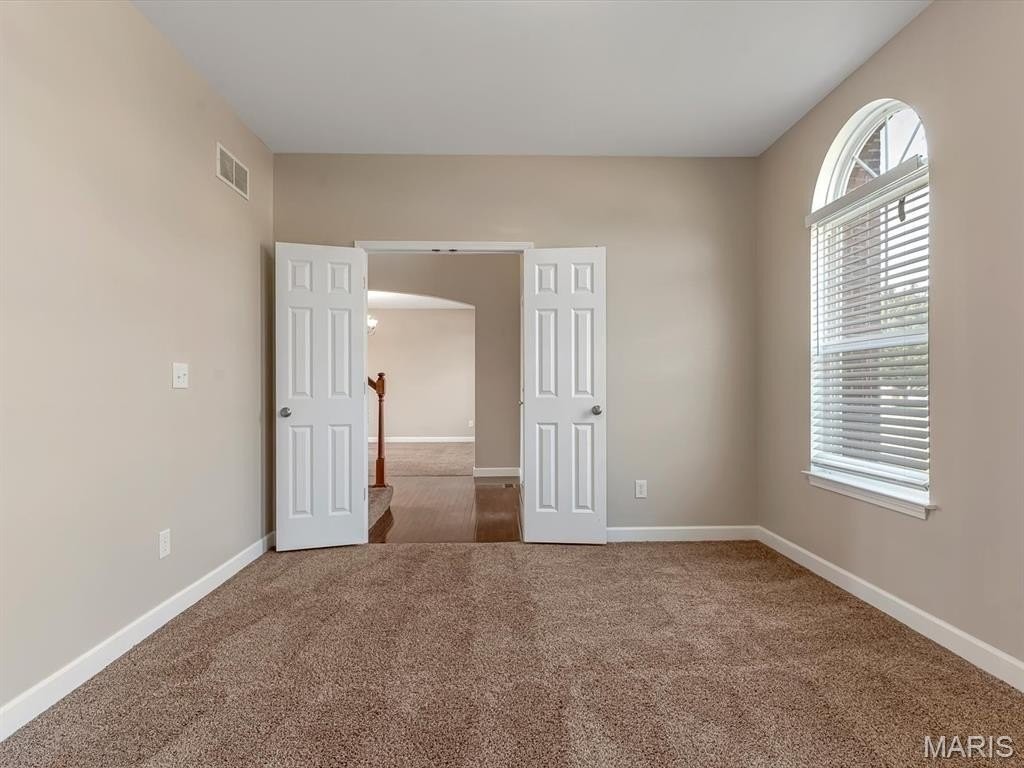 7010 Monaco Dr - Photo 4 of 28