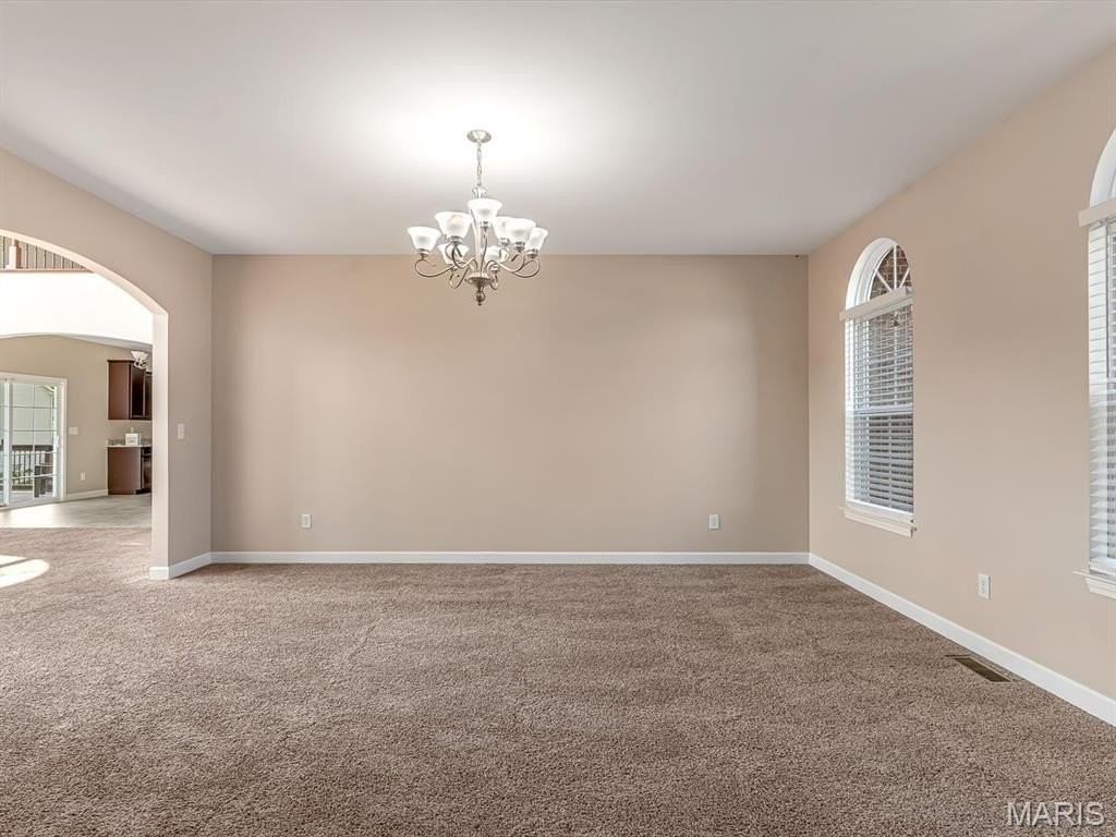 7010 Monaco Dr - Photo 5 of 28