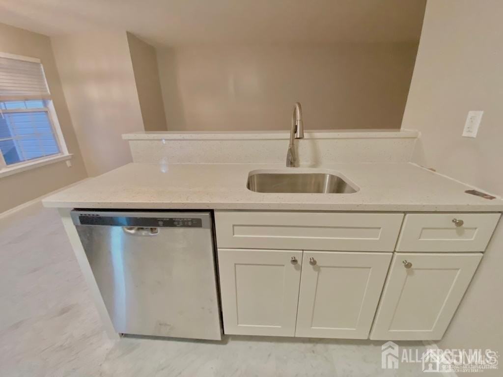 315 Plymouth Rd - Photo 6 of 16