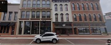 featured image of 118 S Walnut St